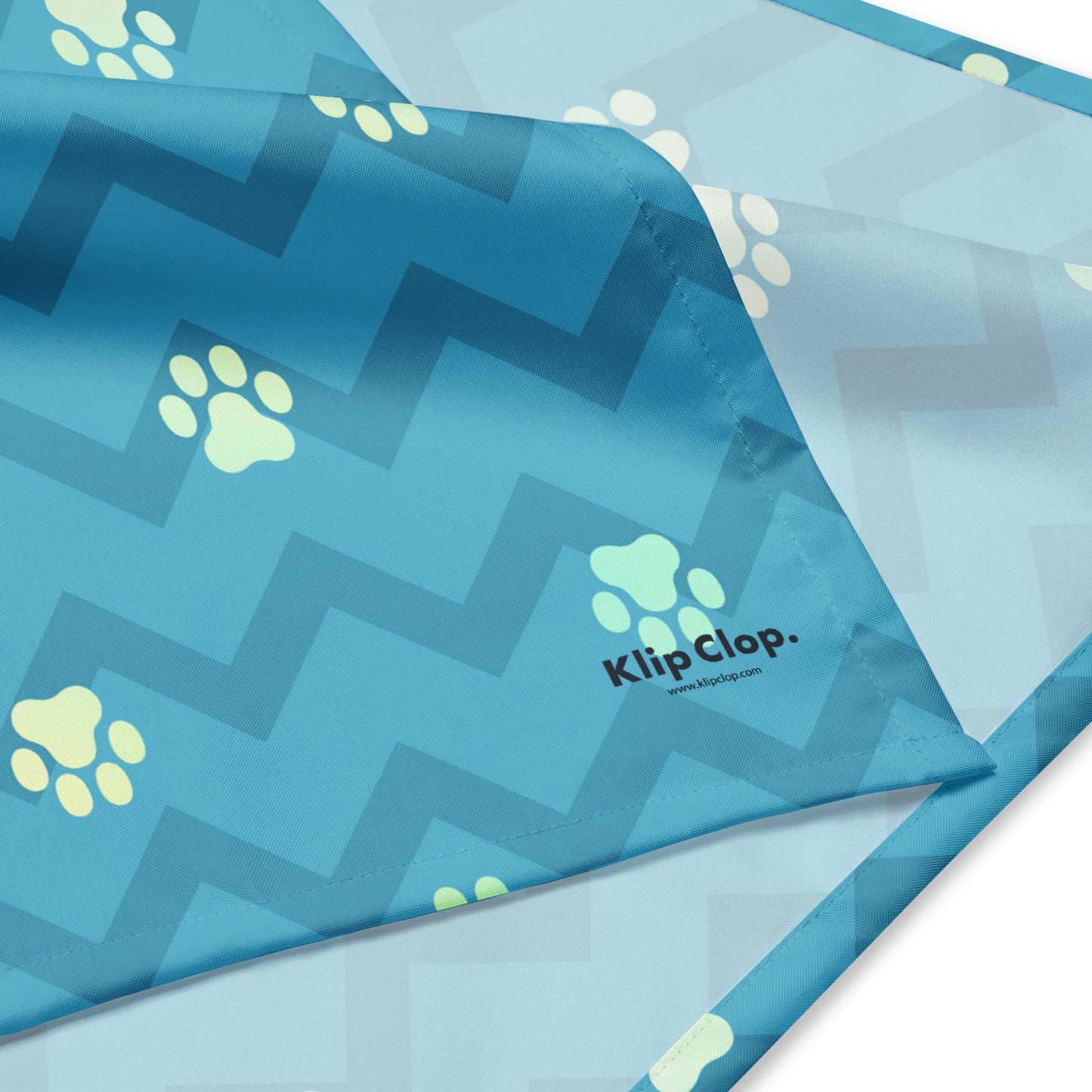 Pet bandana- Paws IV