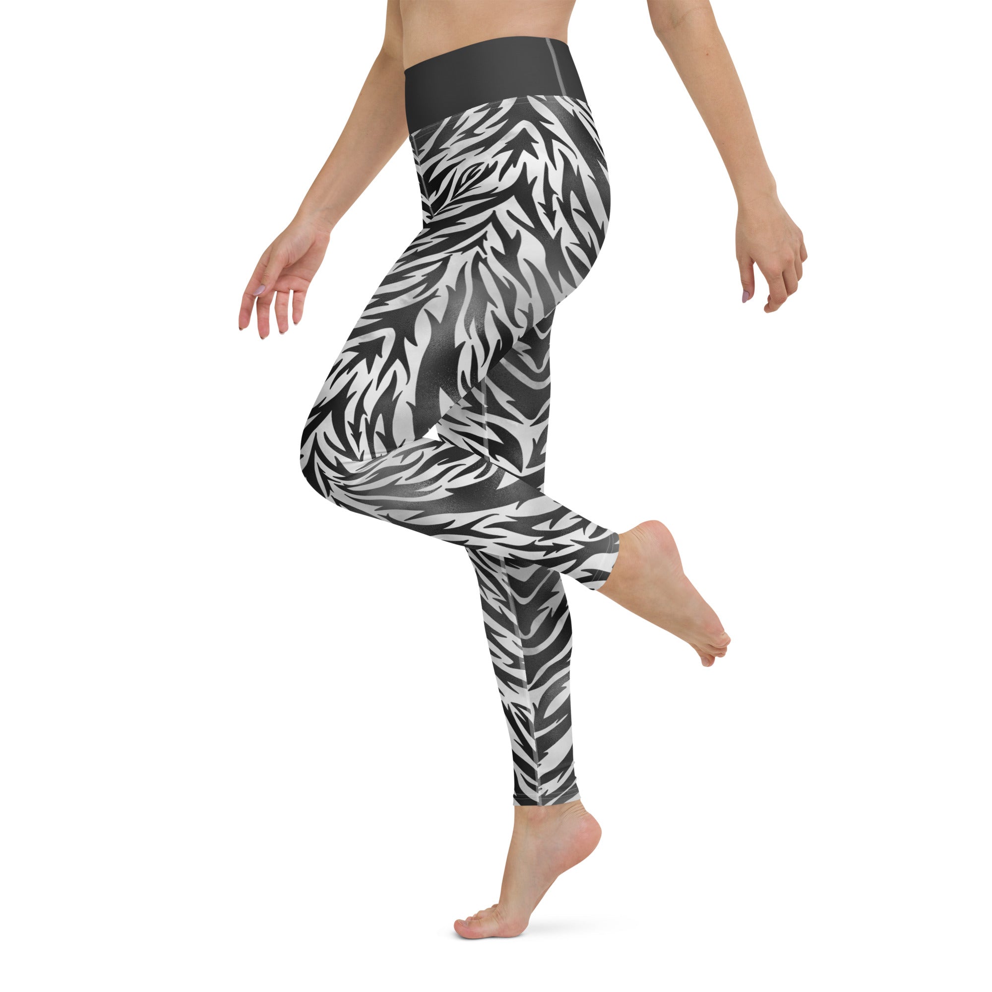 Yoga Leggings- Zebra print Black and White